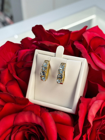 Złote kolczyki z diamentami i kamieniem topaz