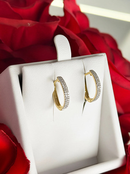 Złote kolczyki z diamentami